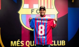 Barcelona najavljuje Alvesov odlazak